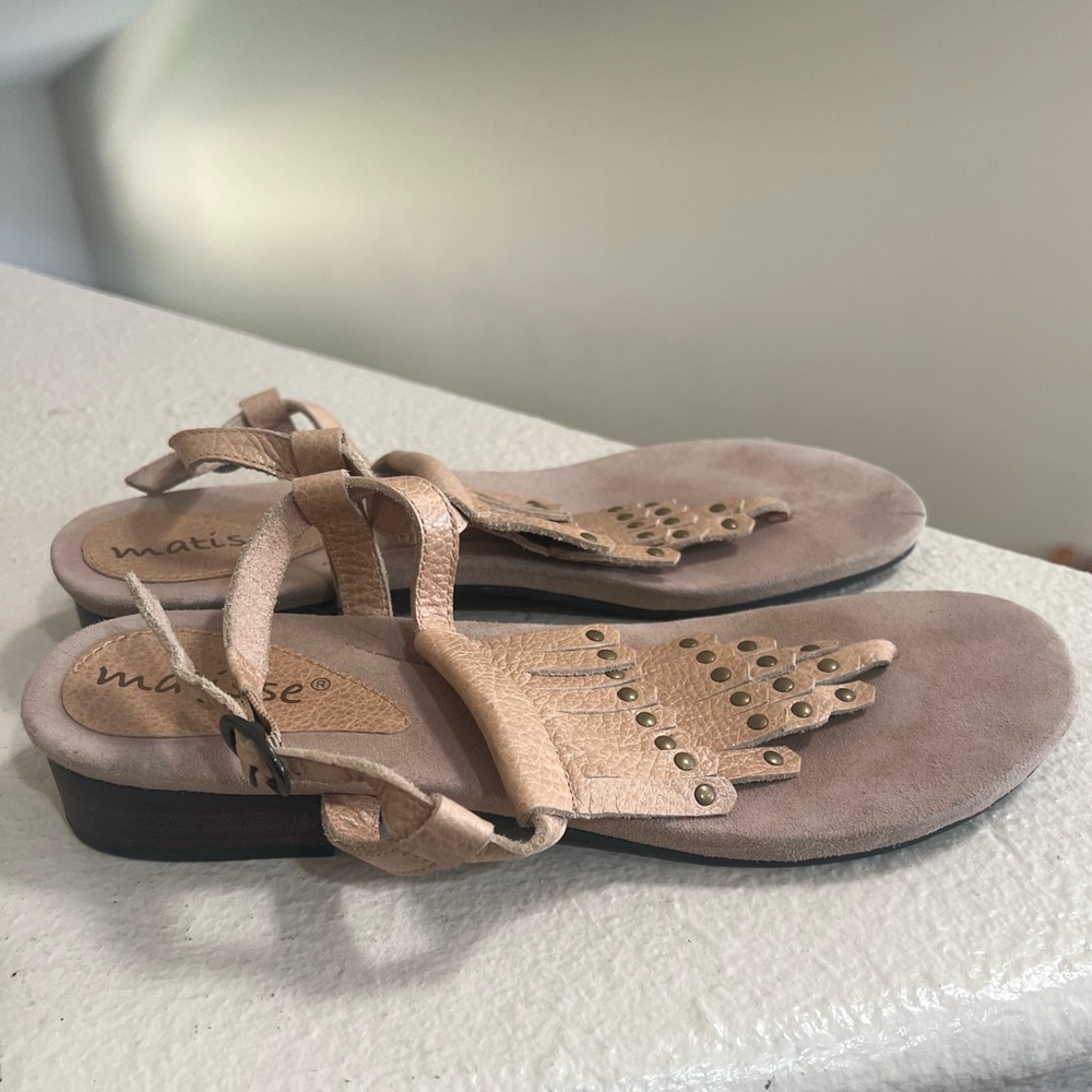 NWNT Made in Brazil Bohemian suede leather Summer beach boho Matisse sandal SZ 9